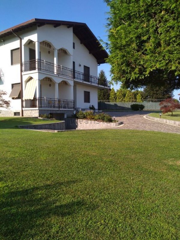 appartamento in affitto ad Orsenigo