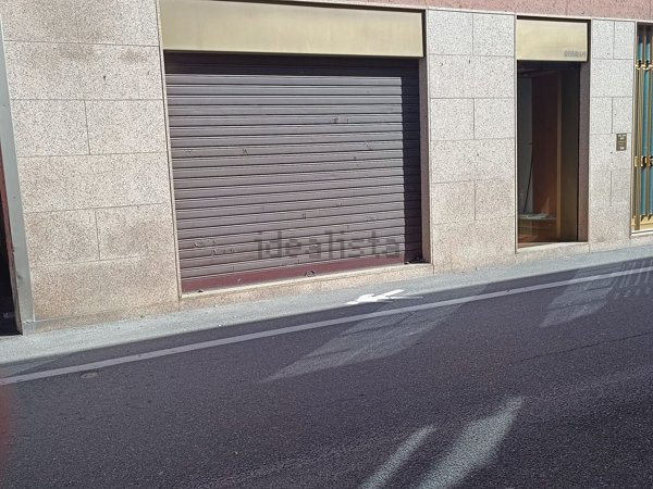 negozio in affitto a Rovello Porro
