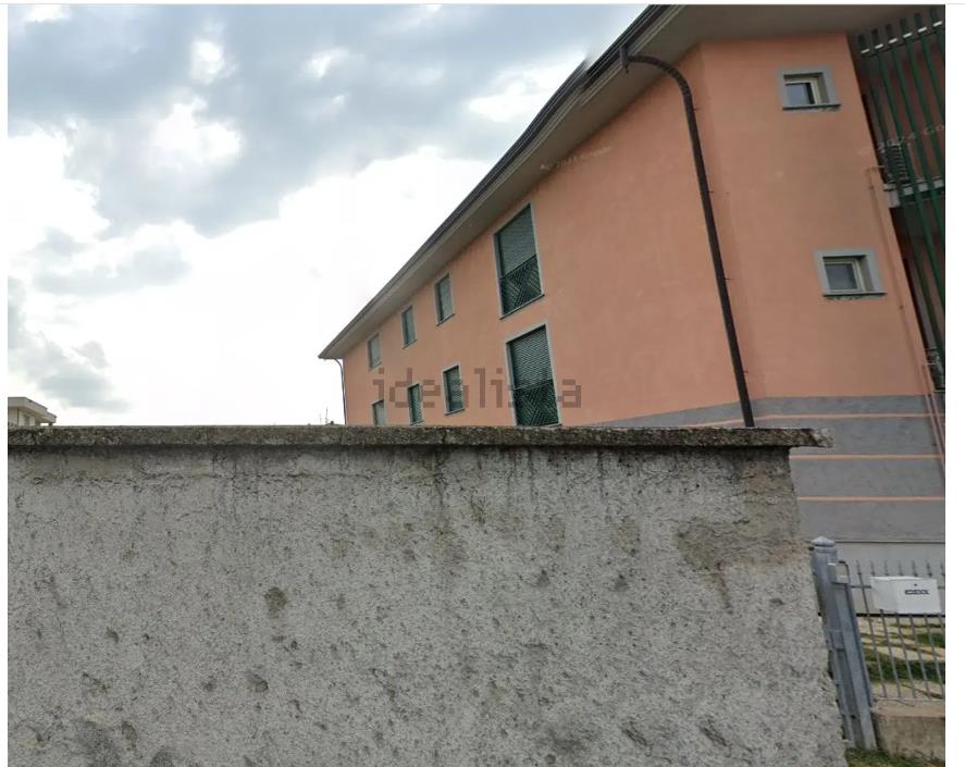 appartamento in affitto a Rovello Porro