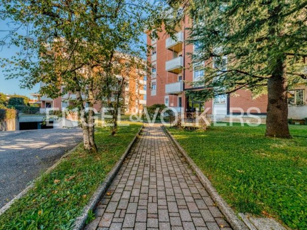 appartamento in affitto a Rovello Porro