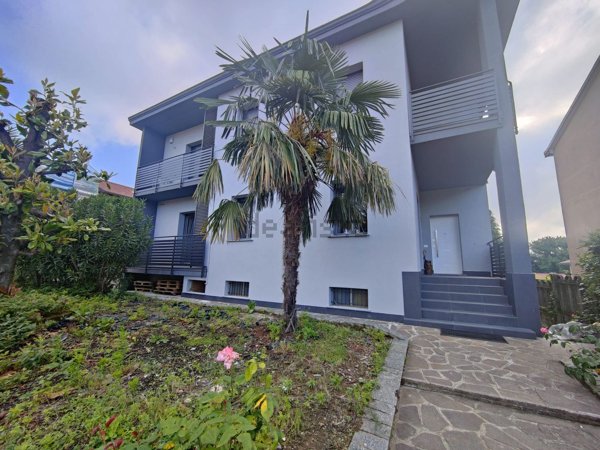 appartamento in affitto a Rovello Porro