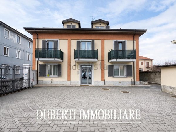 appartamento in affitto a Rovello Porro