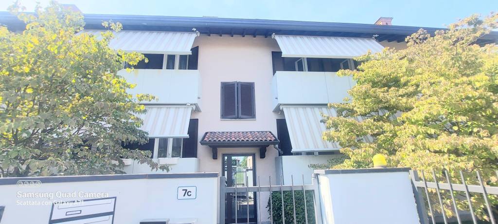 appartamento in affitto a Rovello Porro