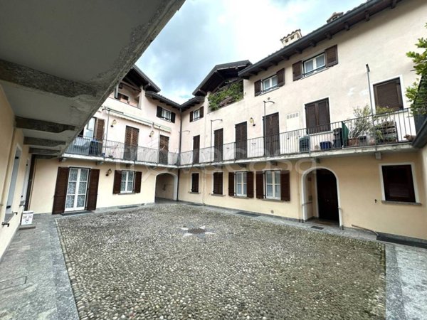 appartamento in affitto a San Fermo della Battaglia in zona Cavallasca