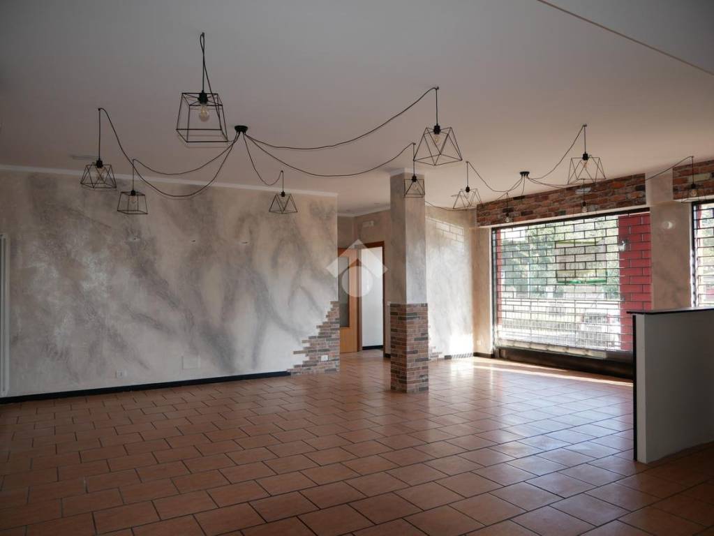 appartamento in affitto a San Fermo della Battaglia in zona Cavallasca