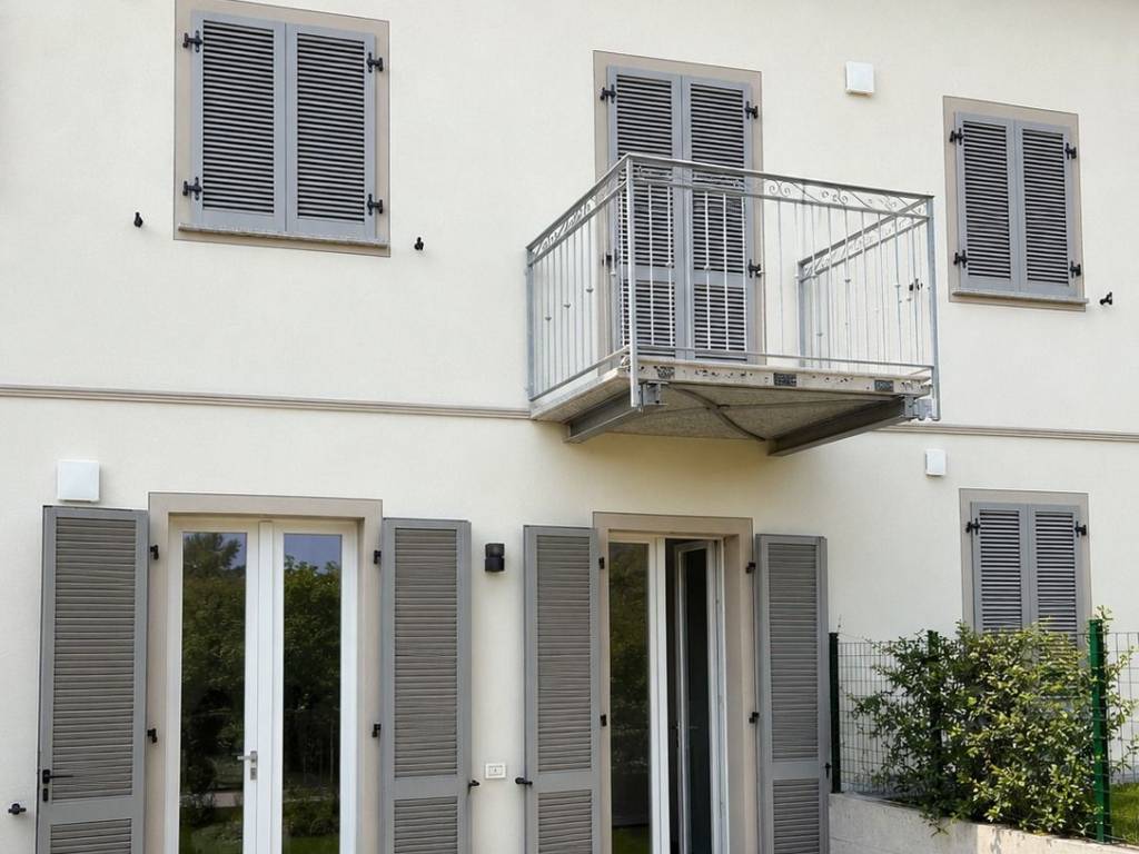 casa indipendente in affitto a San Fermo della Battaglia