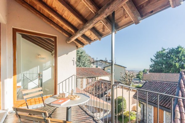 appartamento in affitto a Tavernerio in zona Ponzate