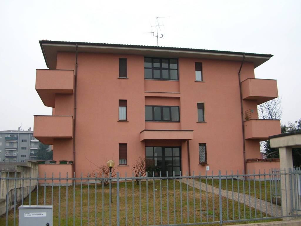 appartamento in affitto a Turate in zona Fagnana