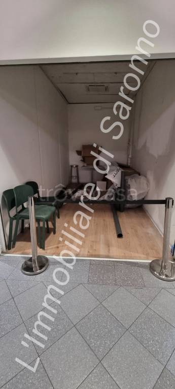 negozio in affitto a Turate