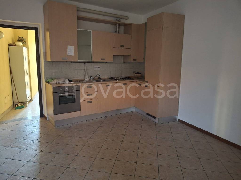 appartamento in affitto a Turate