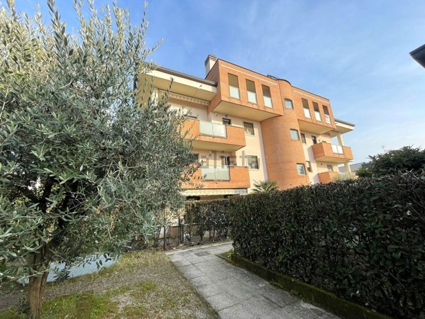 appartamento in affitto a Turate