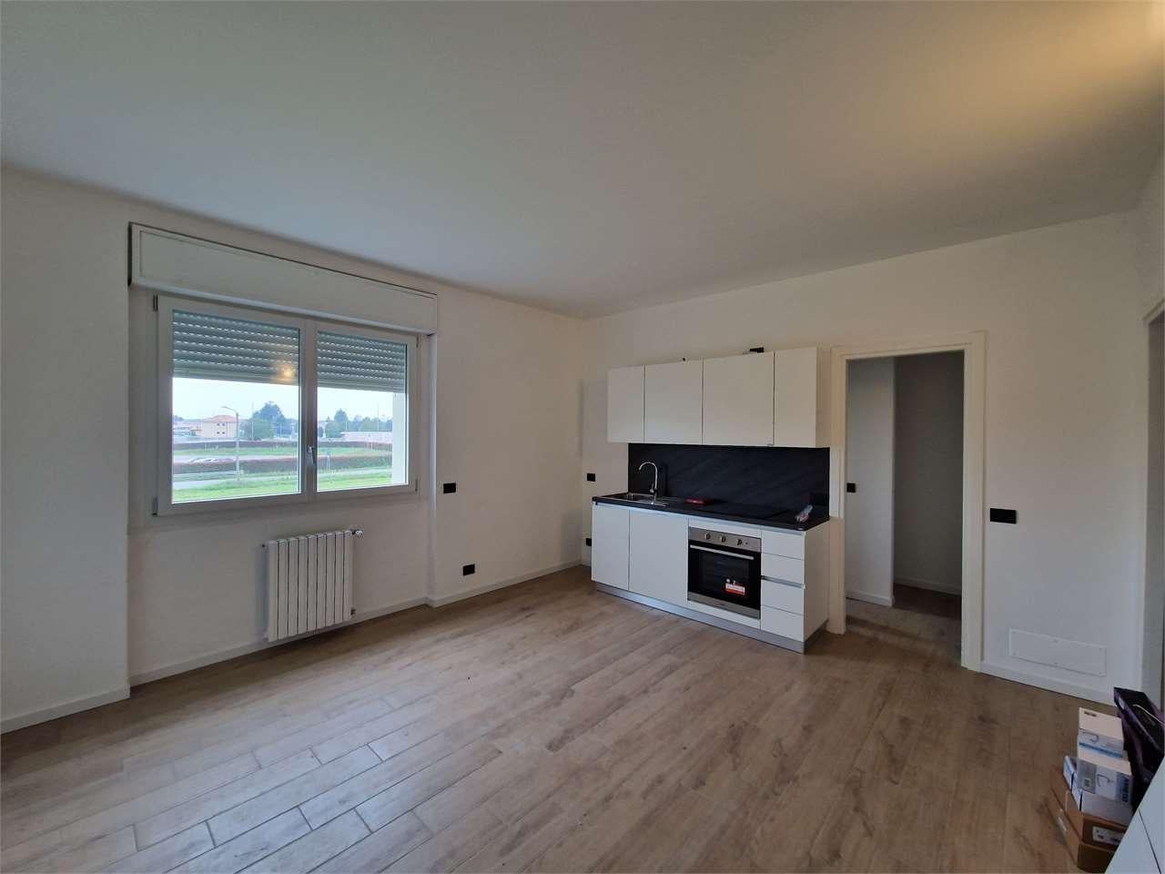 appartamento in affitto a Turate