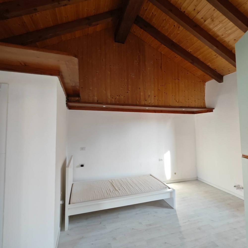 appartamento in affitto a Turate