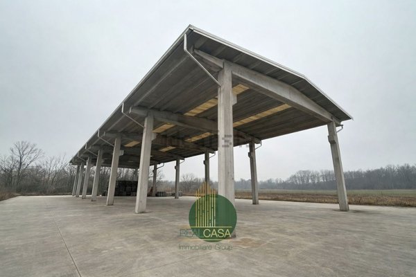 capannone in affitto a Turate