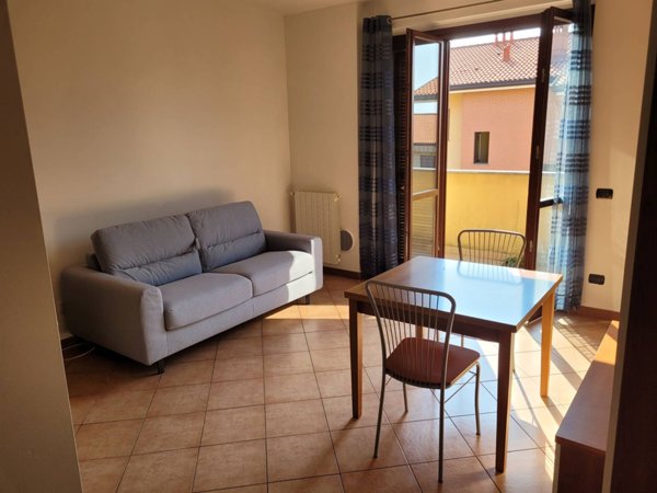 appartamento in affitto a Turate in zona Santa Maria