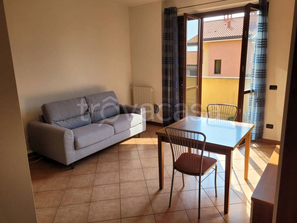 appartamento in affitto a Turate in zona Santa Maria