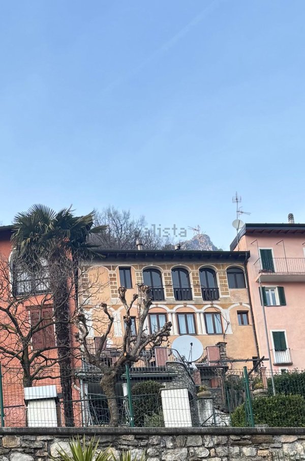 appartamento in affitto a Valsolda in zona Puria