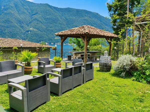 casa indipendente in affitto a Valsolda in zona Dasio e Castello