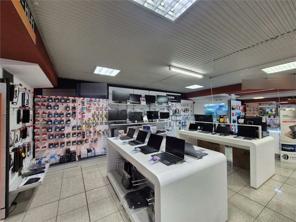 casa indipendente in affitto a Villa Guardia