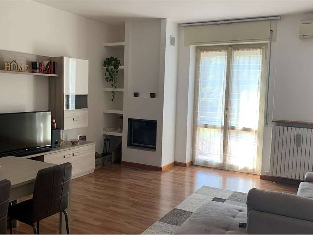 appartamento in affitto a Villa Guardia in zona Civello