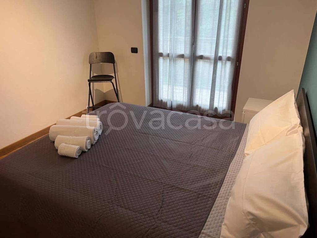 appartamento in affitto a Villa Guardia in zona Maccio