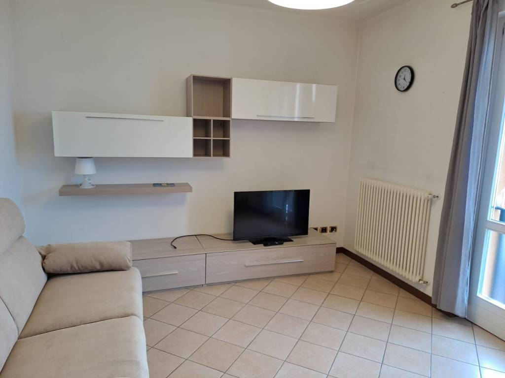 appartamento in affitto a Gravedona ed Uniti in zona Gravedona