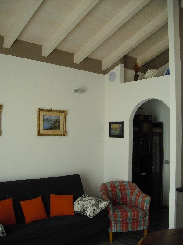 casa indipendente in affitto a Gravedona ed Uniti in zona Segna