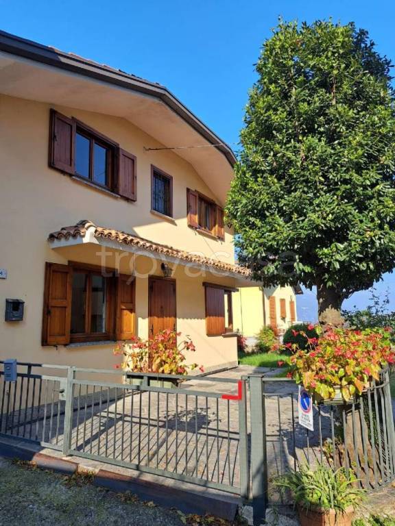 casa indipendente in affitto a Bellagio in zona Casate