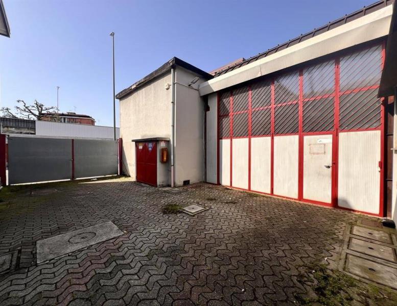 negozio in affitto a Bellagio in zona San Giovanni