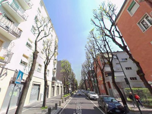 negozio in affitto a Bellagio in zona San Giovanni