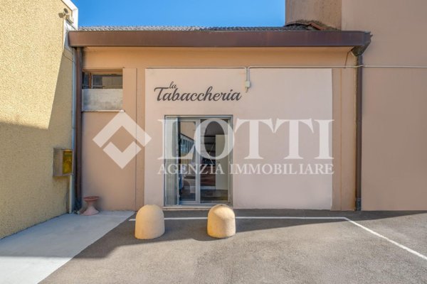locale commerciale in affitto a Bellagio in zona San Giovanni