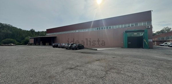 locale di sgombero in affitto a Colverde