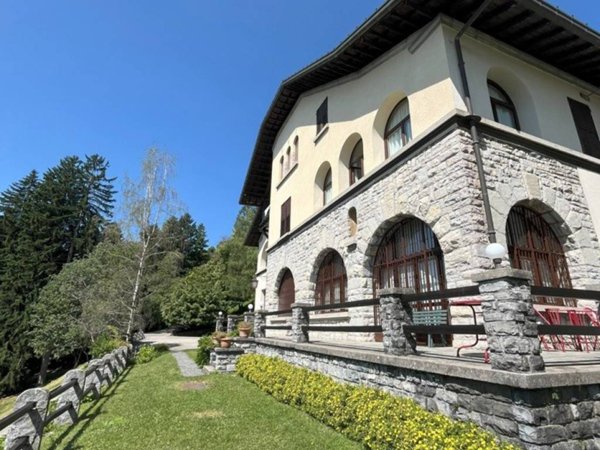 appartamento in affitto ad Alta Valle Intelvi in zona Lanzo d'Intelvi