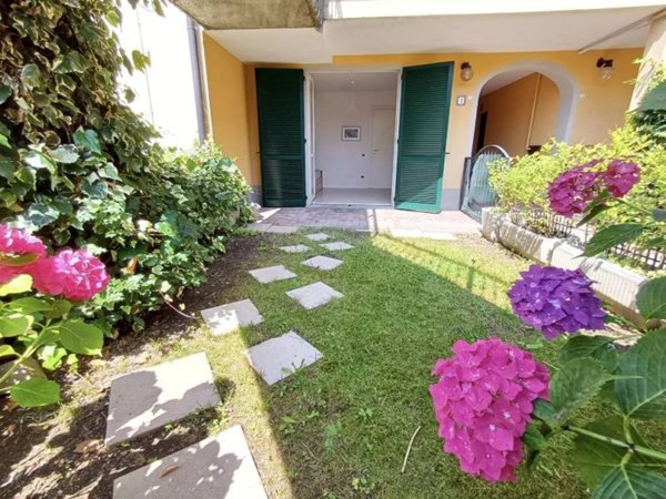 appartamento in affitto ad Alta Valle Intelvi in zona Scaria