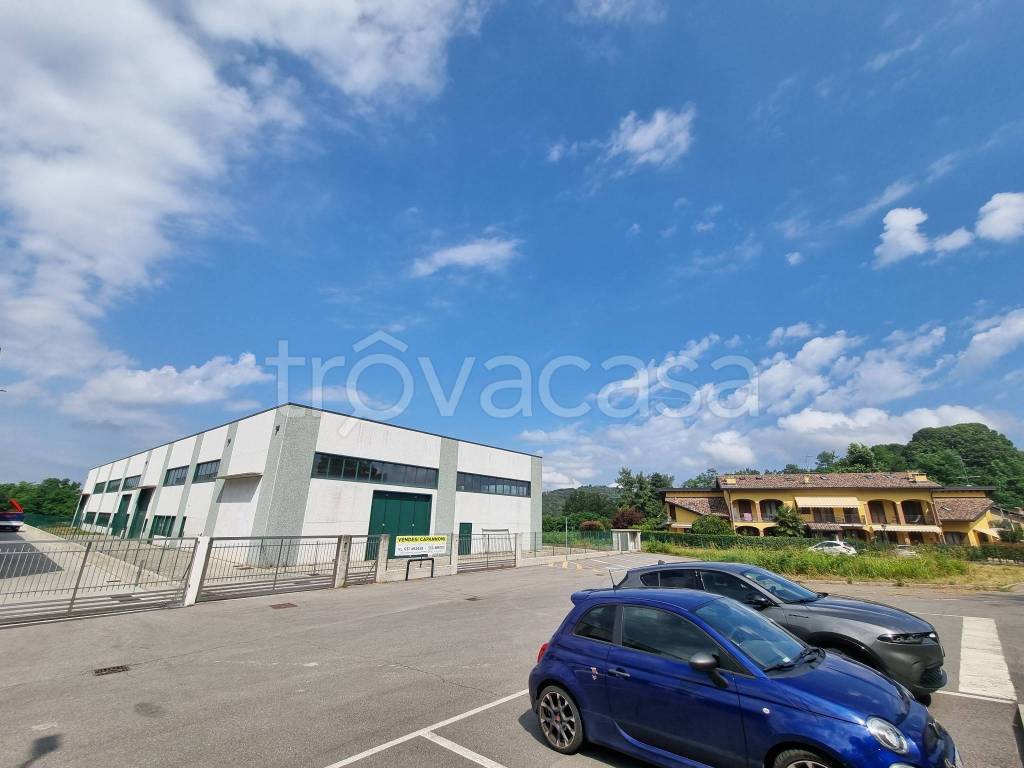 locale commerciale in affitto a Solbiate con Cagno