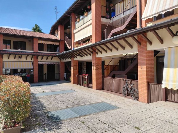 appartamento in affitto a Solbiate con Cagno