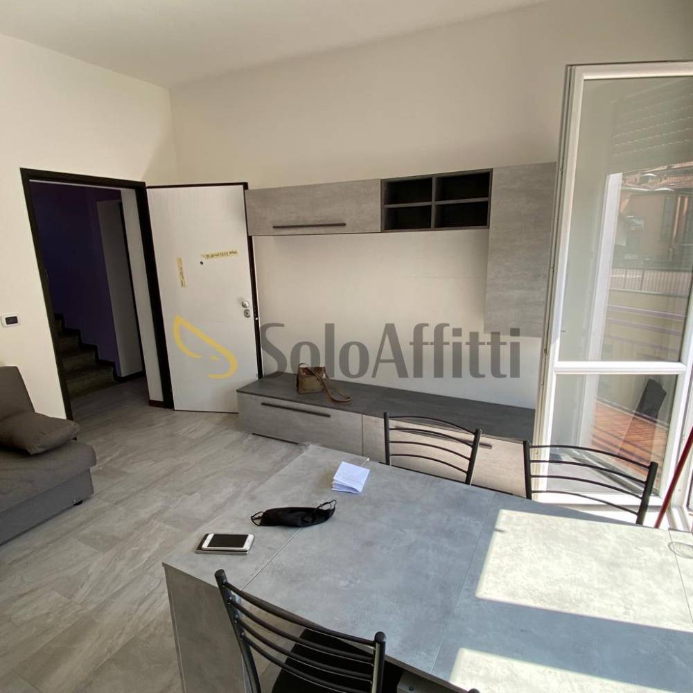appartamento in affitto ad Uggiate con Ronago
