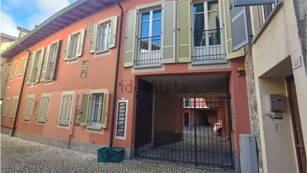 appartamento in affitto ad Uggiate con Ronago in zona Uggiate