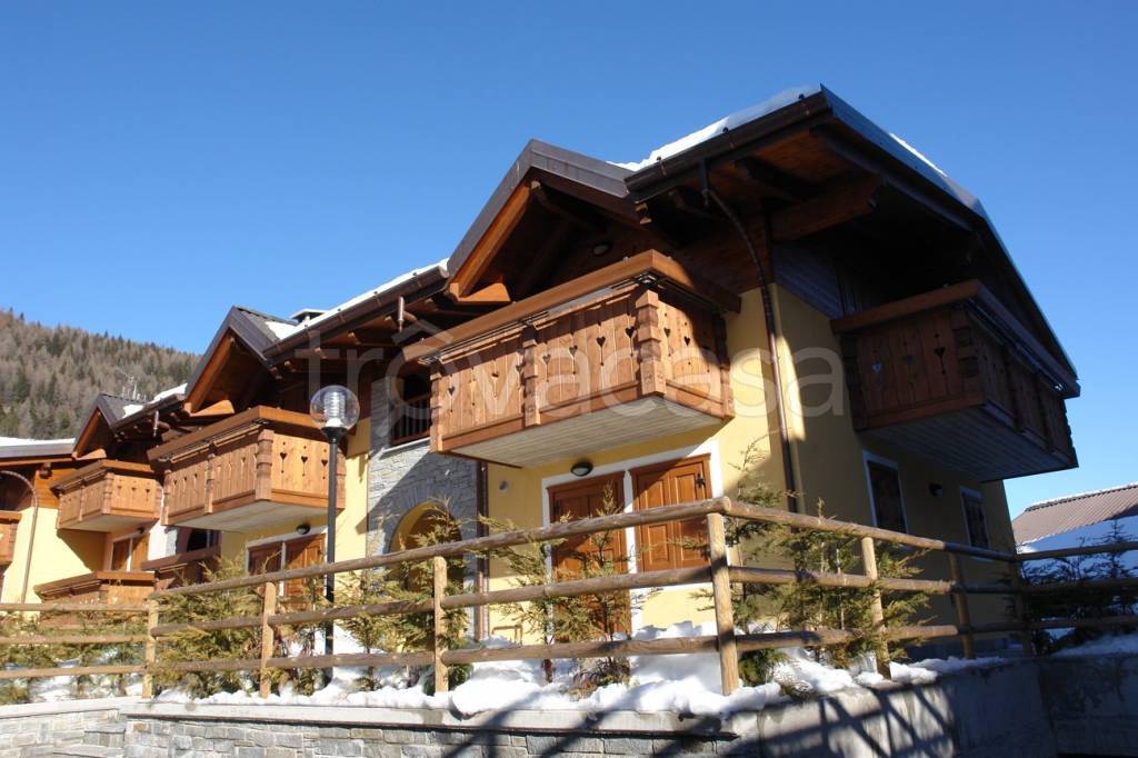 appartamento in affitto ad Aprica
