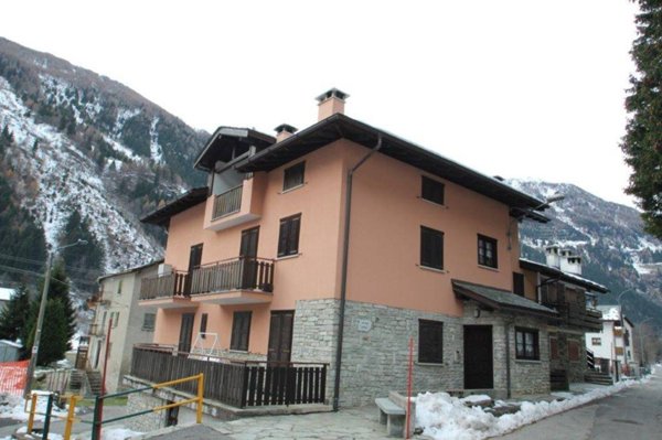 appartamento in affitto a Campodolcino in zona Corti