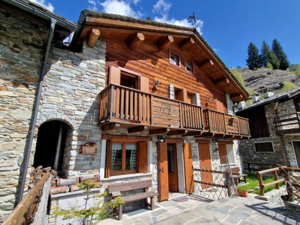 casa semindipendente in affitto a Chiesa in Valmalenco in zona Chiareggio