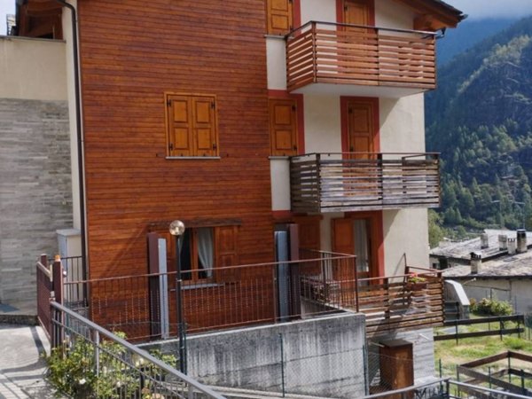 appartamento in affitto a Chiesa in Valmalenco