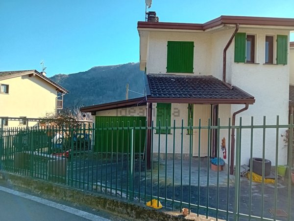 casa indipendente in affitto a Dazio