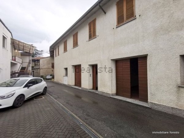 locale di sgombero in affitto a Delebio