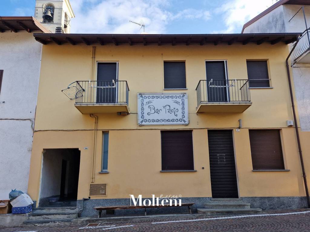 negozio in affitto a Dubino