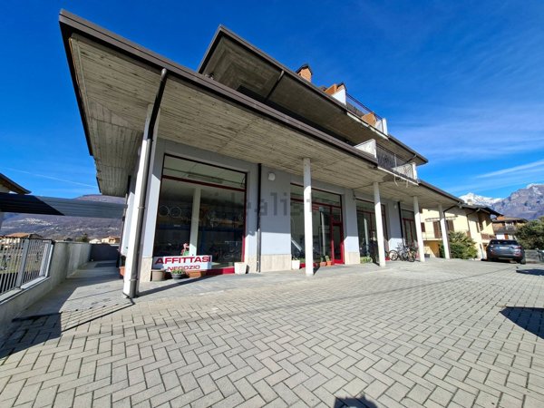 locale commerciale in affitto a Dubino in zona Nuova Olonio