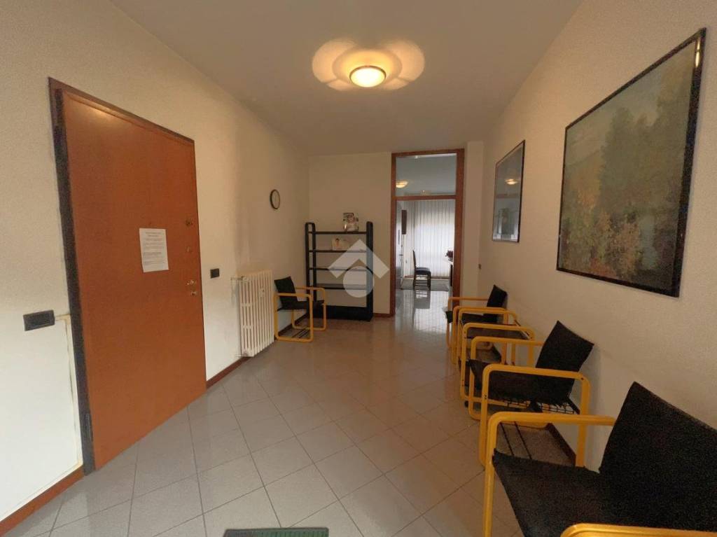 ufficio in affitto a Morbegno
