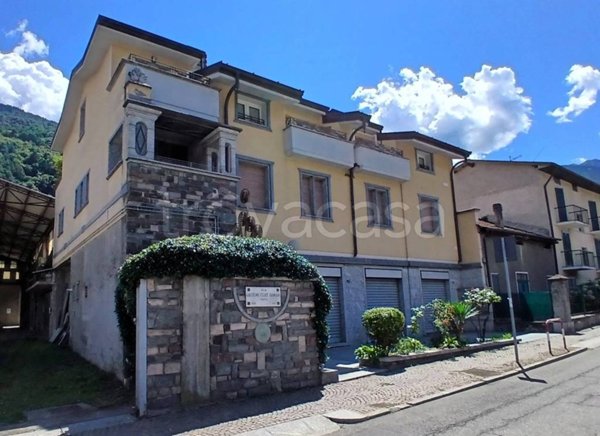 negozio in affitto a Morbegno