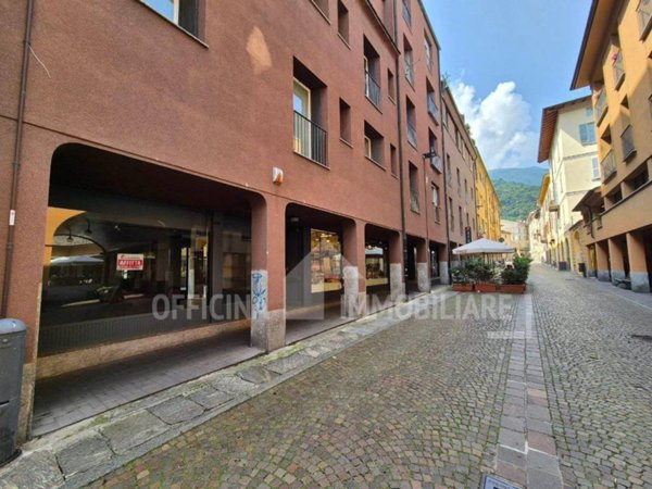 negozio in affitto a Morbegno in zona Valle