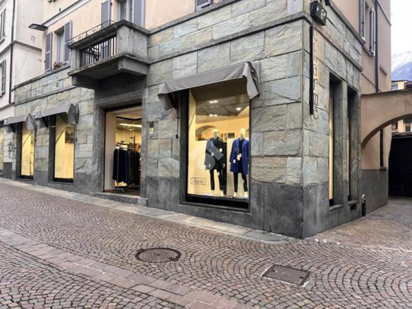 negozio in affitto a Morbegno